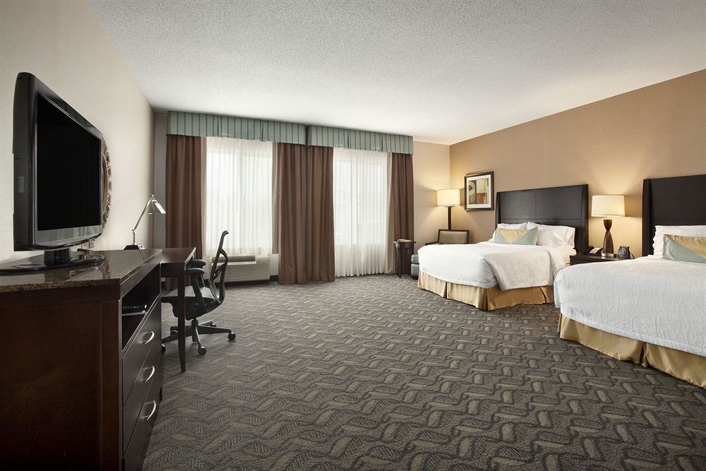 Hilton Garden Inn Silver Spring White Oak Ngoại thất bức ảnh